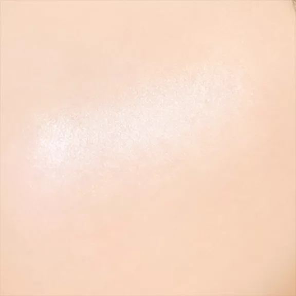 Canmake Munyutto Highlighter 04 Blue Topaz