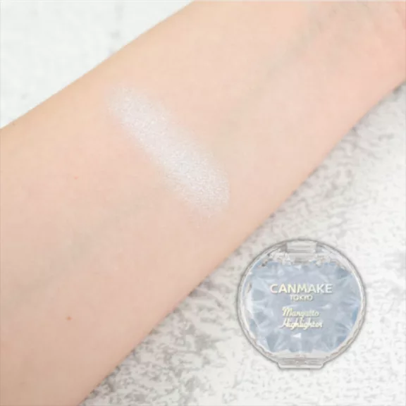 Canmake Munyutto Highlighter 04 Blue Topaz