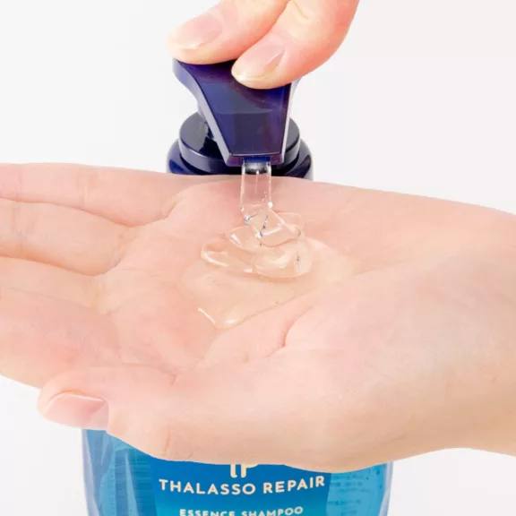 Je L'aime IP Thalasso Repair Essence Sampon - Moist & Smooth 480ml Je L'aime IP Thalasso Repair Essence Sampon - Moist & Smooth 480ml