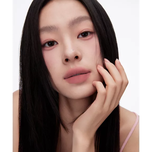 Joocyee Multi-Purpose Krém Rúzs #C100 Greyish Pink 4.5g Joocyee Multi-Purpose Krém Rúzs #C100 Greyish Pink 4.5g