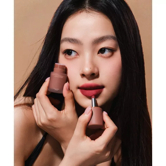Joocyee Multi-Purpose Krém Rúzs #C020 Red Velvet 4.5g Joocyee Multi-Purpose Krém Rúzs #C020 Red Velvet 4.5g