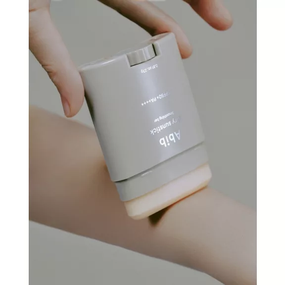 Abib Airy Sunstick Smoothing Bar Fényvédő Stift 23g (SPF50+ PA++++) Abib Airy Sunstick Smoothing Bar Fényvédő Stift 23g (SPF50+ PA++++)