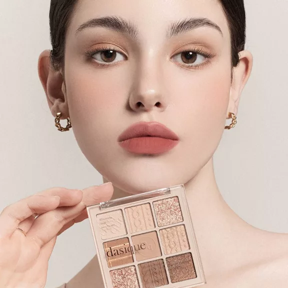 Dasique Shadow Szemhéjfesték Paletta #15 Beige Knit (Knit Collection)