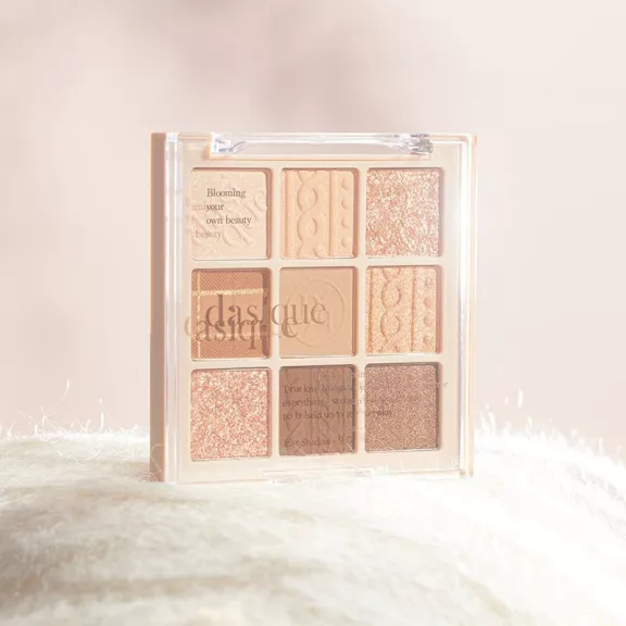Dasique Shadow Szemhéjfesték Paletta #15 Beige Knit (Knit Collection)