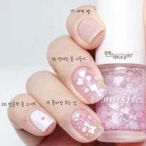   Innisfree Real Color Nail Spring Körömlakk #18 Fluttering Spring Outing 6ml
