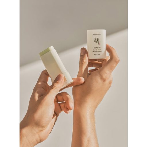 BEAUTY OF JOSEON Matte (Mugwort + Camelia) Fényvédő Stick 18g (SPF50+ PA++++)